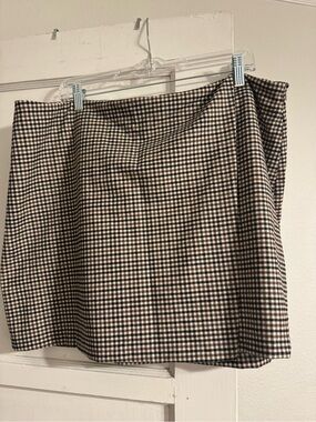 Old Navy Gingham Mini Skirt - Black & Cream